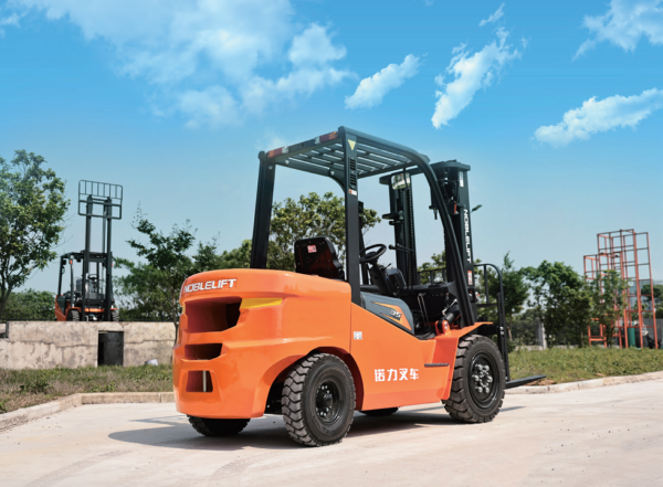 ForkLift SALE | China Trader Wholesale Materials Handling 2-3.8 ton internal combustion forklift Sale Buy Online Industrial Equipment